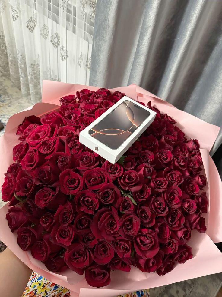 PilotCrestStudio workshop space where corporate flower arrangements are designed and prepared for business delivery